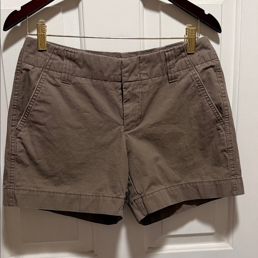 GAP Women's Taupe Straight-Leg Bermuda Shorts